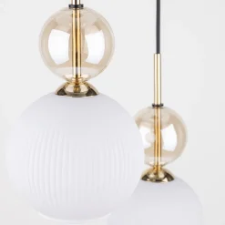 Lampadario Camera Da Letto-Selezionato da Mazzolaluce lampadario per camera da letto stile contemporaneo 3 vetri pendenti bianco ambra