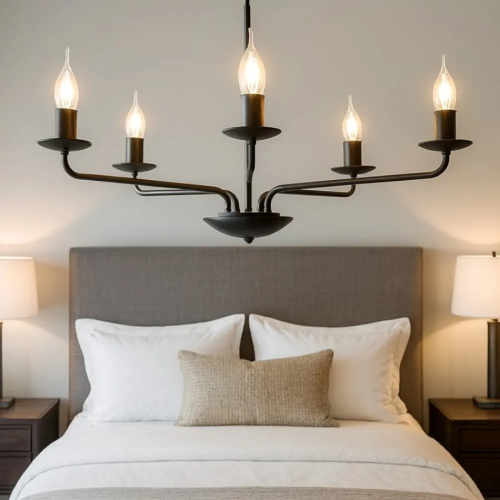 Lampadario Camera Da Letto-Selezionato da Mazzolaluce Lampadario per camera da letto contemporanea nero 5 bracci e14