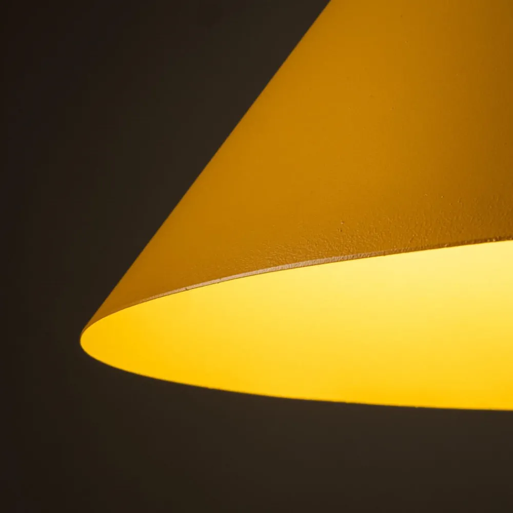 Lampadari Cucina-Selezionato da Mazzolaluce Lampadario per cucina cono giallo 50cm