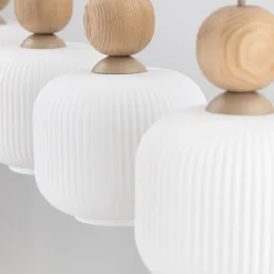 Lampadari Cucina-Selezionato da Mazzolaluce Lampadario per cucina inserti in legno 4 pendenti in vetro