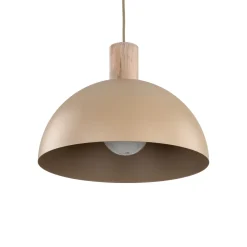 Lampadari Cucina-Selezionato da Mazzolaluce Lampadario per cucina legno cupola metallo sabbia