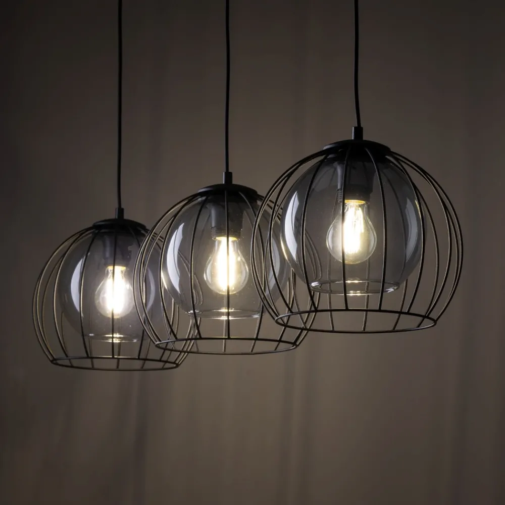 Lampadari Cucina-Selezionato da Mazzolaluce Lampadario per cucina lineare nero tre elementi a sfera diffusori a gabbia
