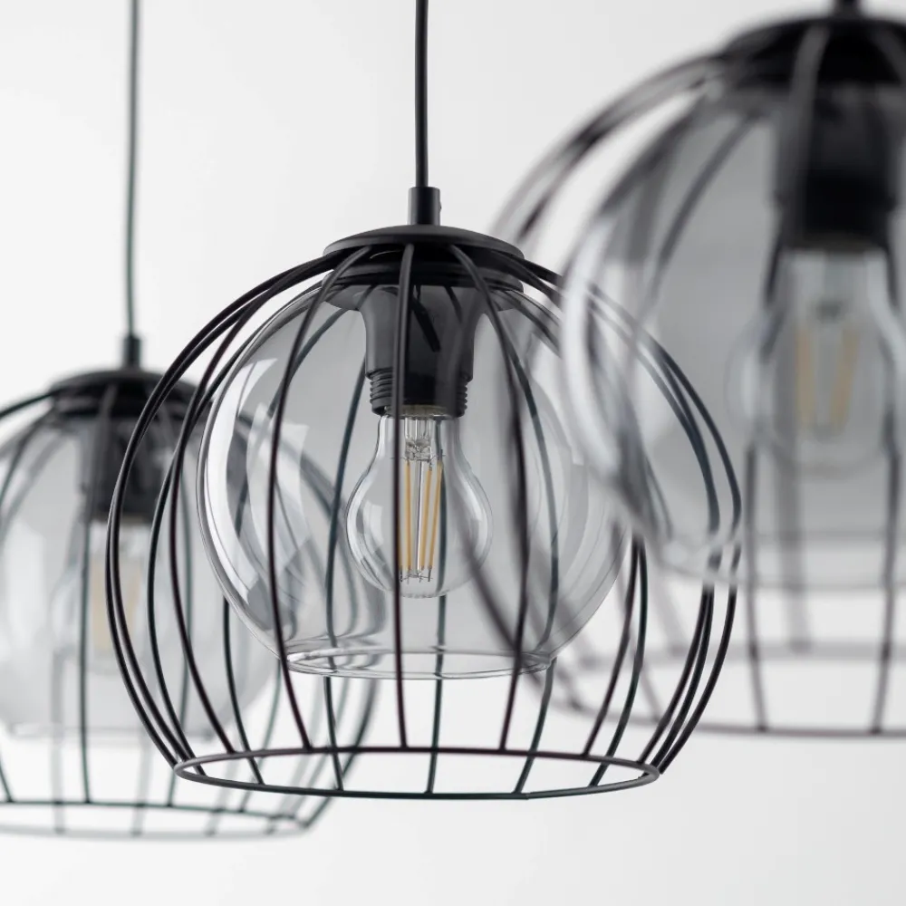 Lampadari Cucina-Selezionato da Mazzolaluce Lampadario per cucina lineare nero tre elementi a sfera diffusori a gabbia