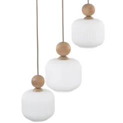 Lampadari Cucina-Selezionato da Mazzolaluce Lampadario per cucina moderna inserti in legno sfere di vetro a sospensione