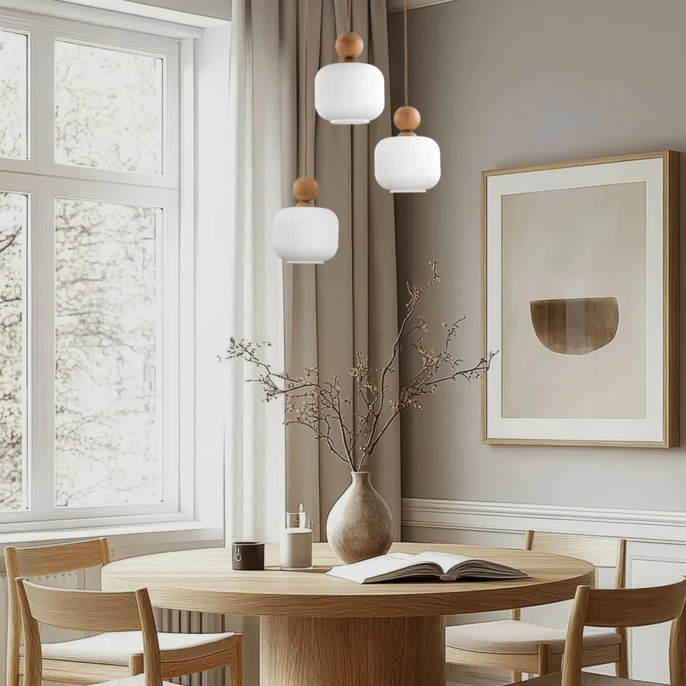 Lampadari Cucina-Selezionato da Mazzolaluce Lampadario per cucina moderna inserti in legno sfere di vetro a sospensione
