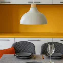 Lampadari Cucina-Selezionato da Mazzolaluce Lampadario per cucina moderna beige a campana 34 cm