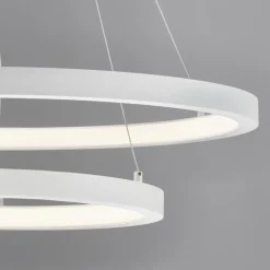 Lampadari Moderni-Selezionato da Mazzolaluce Lampadario per salone moderno cerchi bianchi led 3000k dimmerabili