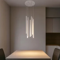 Lampadari Moderni-Selezionato da Mazzolaluce Lampadario per salotto bianco moderno