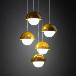 Lampadari Moderni-Selezionato da Mazzolaluce Lampadario per soggiorno 5 luci pendenti a cupola ocra