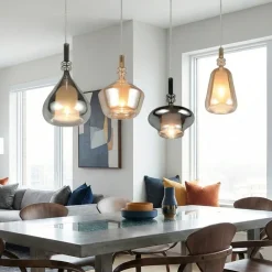 Lampadari Moderni-Selezionato da Mazzolaluce Lampadario per tavolo sala da pranzo con 4 pendenti i vetro