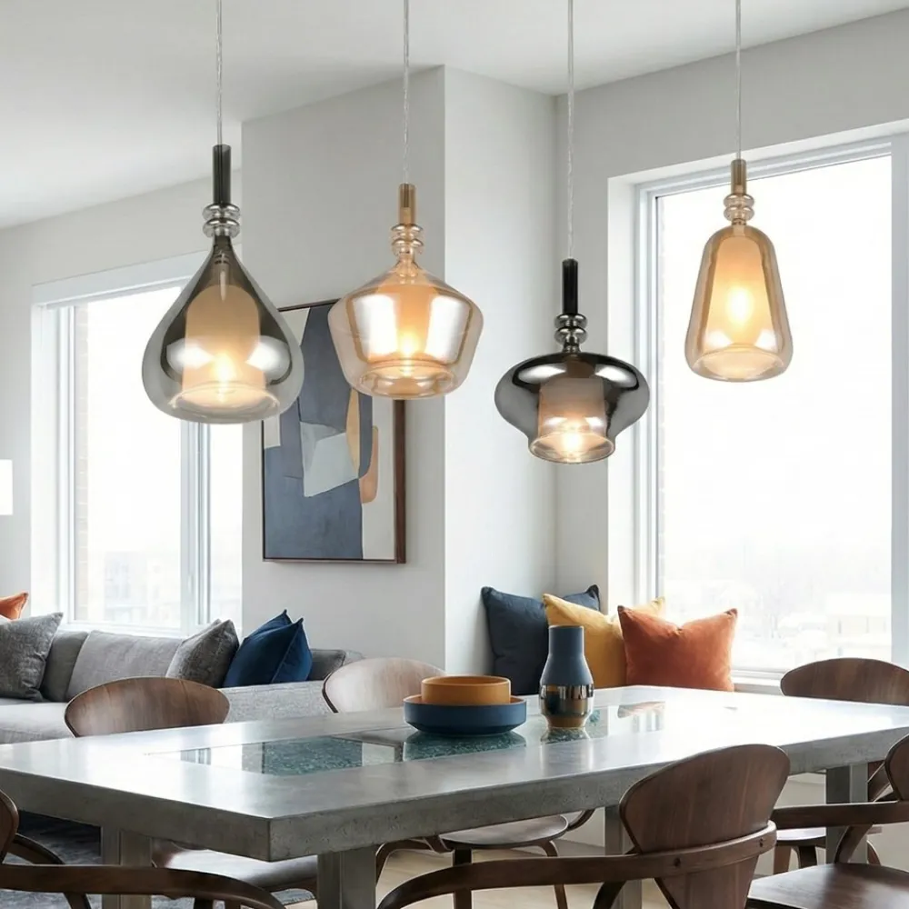 Lampadari Moderni-Selezionato da Mazzolaluce Lampadario per tavolo sala da pranzo con 4 pendenti i vetro