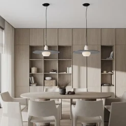 Lampadari Cucina-Selezionato da Mazzolaluce Lampadario piatto 45 cm a sospensione in vetro bianco fume design moderno per cucina