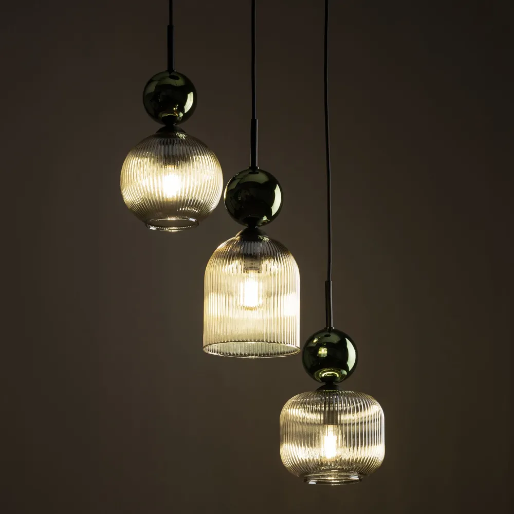 Lampadari Moderni-Selezionato da Mazzolaluce lampadario 3 sfere di vetro verde ambra a sospensione