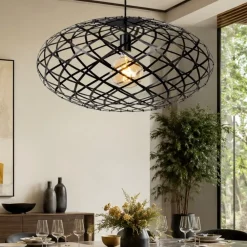 Lampadari Moderni-Selezionato da Mazzolaluce Lampadario tondo intreccio metallo nero per soggiorno