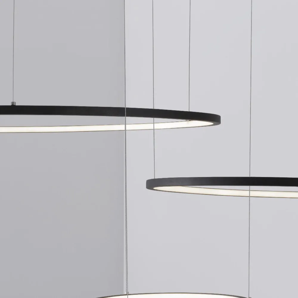 Lampadari Moderni-Selezionato da Mazzolaluce Lampadario tre cerchi led 3000k nero dimmerabile per salone