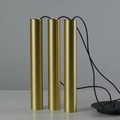 Lampadari Cucina-Selezionato da Mazzolaluce Lampadario tre cilindri grappolo oro per tavolo cucina