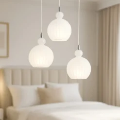 Lampadario Camera Da Letto-Selezionato da Mazzolaluce Lampadario vetri bianchi pendenti per camera da letto moderna