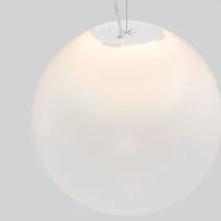 Lampade A Sospensione-Selezionato da Mazzolaluce Lampada sfera a sospensione 30 cm boccia di vetro sfumato bianco led 9w 3000k dimmerabile
