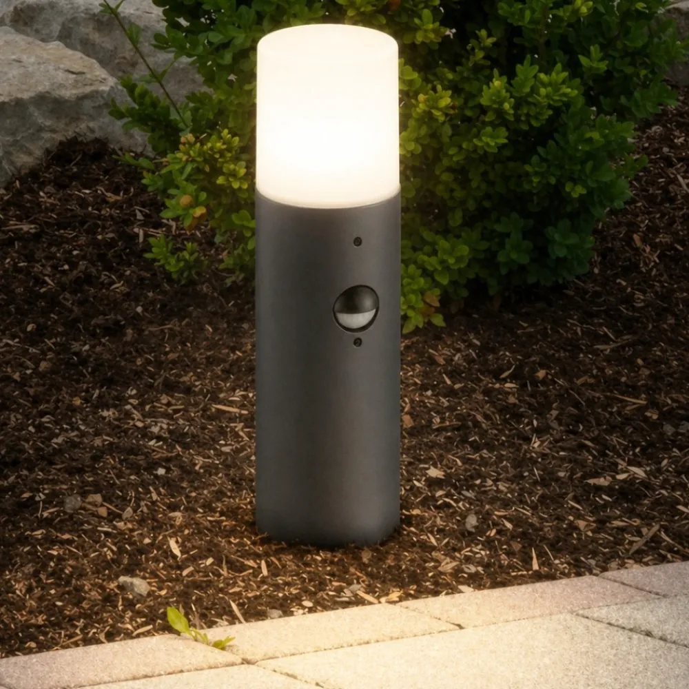 Lampioni Da Giardino-Selezionato da Mazzolaluce Lampioncino da giardino moderno antracite con sensore di movimento