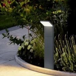 Lampioni Da Giardino-Selezionato da Mazzolaluce Lampioncino da giardino moderno antracite led 8w 3000k ip54