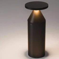 Lampioni Da Giardino-Selezionato da Mazzolaluce Lampioncino moderno nero led 11w 3000k da giardino