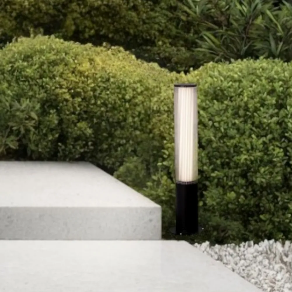Lampioni Da Giardino-Selezionato da Mazzolaluce Lampioncino nero per giardini led 18w 3000k ip65 tubolare