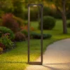 Lampioni Da Giardino-Selezionato da Mazzolaluce Lampione alto da giardino moderno led 8w 3000k nero