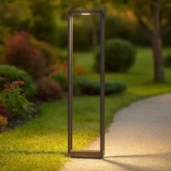 Lampioni Da Giardino-Selezionato da Mazzolaluce Lampione alto da giardino moderno led 8w 3000k nero