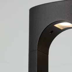 Lampioni Da Giardino-Selezionato da Mazzolaluce Lampione alto per giardino moderno led 21w 3000k antracite