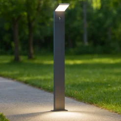 Lampioni Da Giardino-Selezionato da Mazzolaluce Lampione antracite da giardino led 8w 3000k con sensore movimento moderno