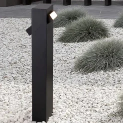 Lampioni Da Giardino-Selezionato da Mazzolaluce Lampione basso da giardino moderno led 3000k nero rettangolare