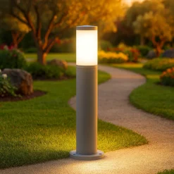 Lampioni Da Giardino-Selezionato da Mazzolaluce Lampione basso per esterno giardino moderno tortora ip65