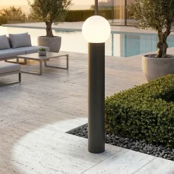 Lampioni Da Giardino-Selezionato da Mazzolaluce Lampione da giardino alluminio antracite sfera di vetro bianco ip44