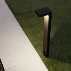 Lampioni Da Giardino-Selezionato da Mazzolaluce Lampione da giardino antracite led 8w 3000k moderno