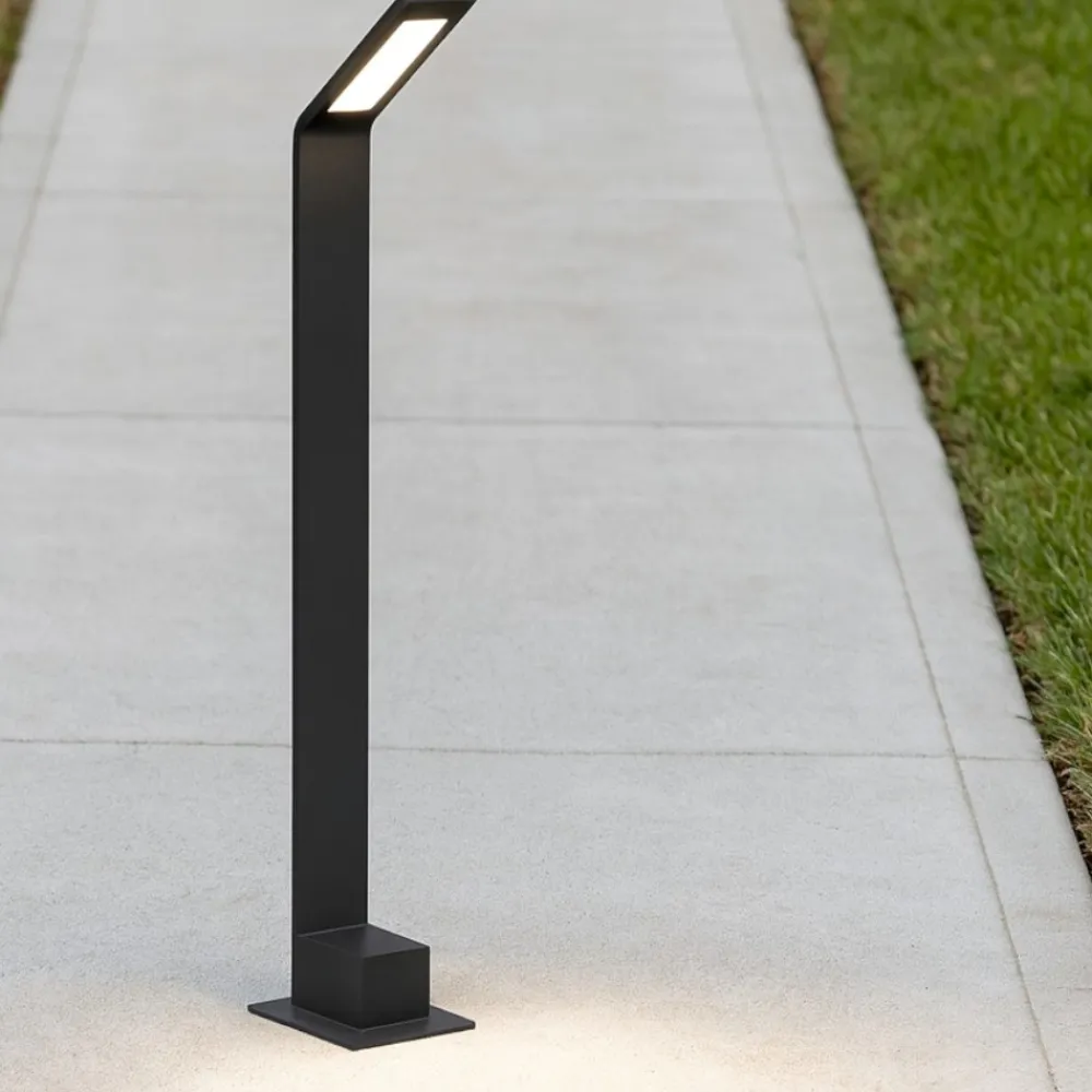 Lampioni Da Giardino-Selezionato da Mazzolaluce Lampione da giardino moderno nero led 7w 3000k