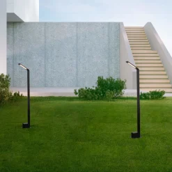 Lampioni Da Giardino-Selezionato da Mazzolaluce Lampione da giardino moderno nero led 7w 3000k