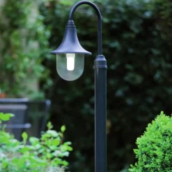 Lampioni Da Giardino-Selezionato da Mazzolaluce Lampione da giardino nero classico