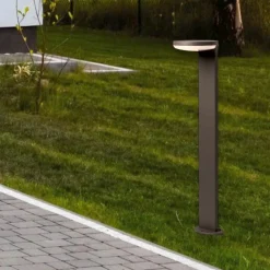 Lampioni Da Giardino-Selezionato da Mazzolaluce Lampione grigio da giardino led 3000k moderno a testa tonda