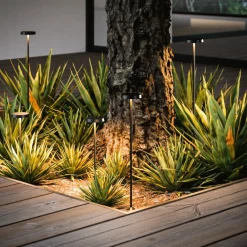 Lampioni Da Giardino-Linea Light Lampione moderno da giardino pistillo nero led ip65