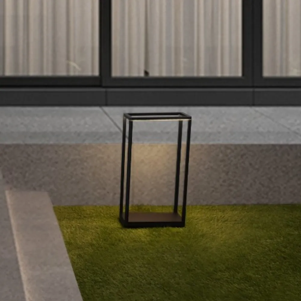 Lampioni Da Giardino-Selezionato da Mazzolaluce Lampione per esterno squadrato nero moderno led 9w 3000k