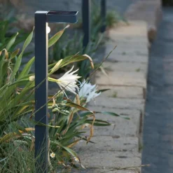 Lampioni Da Giardino-Selezionato da Mazzolaluce Lampione solare grigio da giardino led 4000k design moderno
