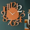 Orologi Da Parete Moderni-Selezionato da Mazzolaluce Orologio a parete moderno legno colore terracotta