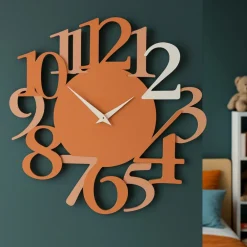 Orologi Da Parete Moderni-Selezionato da Mazzolaluce Orologio a parete moderno legno colore terracotta