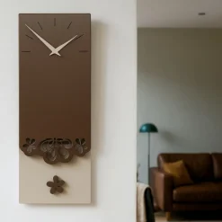 Orologi Da Parete Moderni-Selezionato da Mazzolaluce Orologio a pendolo da parete moderno cioccolato