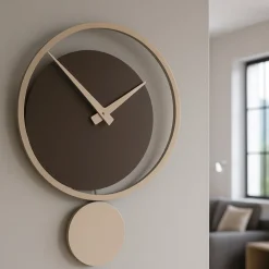 Orologi Da Parete Moderni-Selezionato da Mazzolaluce Orologio a pendolo legno da parete design moderno cioccolato tortora