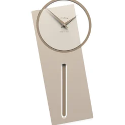 Orologi Da Parete Moderni-Selezionato da Mazzolaluce Orologio a pendolo moderno da parete legno colore sabbia