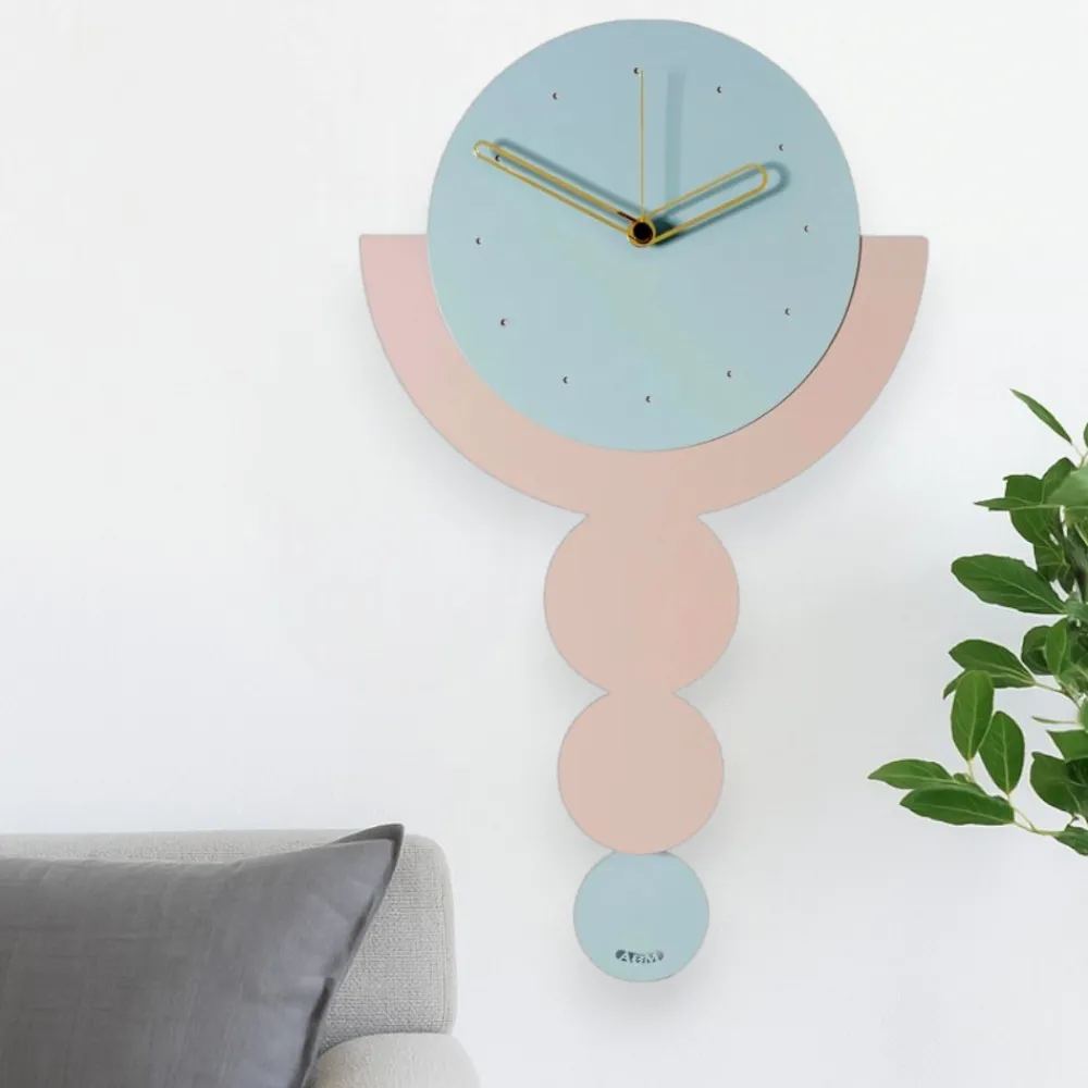Orologi Da Parete Moderni-Selezionato da Mazzolaluce Orologio a pendolo moderno da parete cerchi cenere e gelso