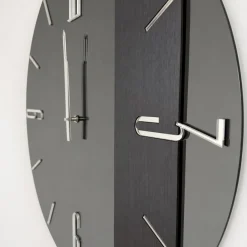 Orologi Da Parete Moderni-Selezionato da Mazzolaluce Orologio da muro mantra in vetro fume 60cm rotondo design moderno