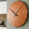 Orologi Da Parete Moderni-Selezionato da Mazzolaluce Orologio da muro moderno legno colore terracotta