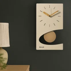 Orologi Da Parete Moderni-Selezionato da Mazzolaluce Orologio da muro pendolo dorato moderno color crema